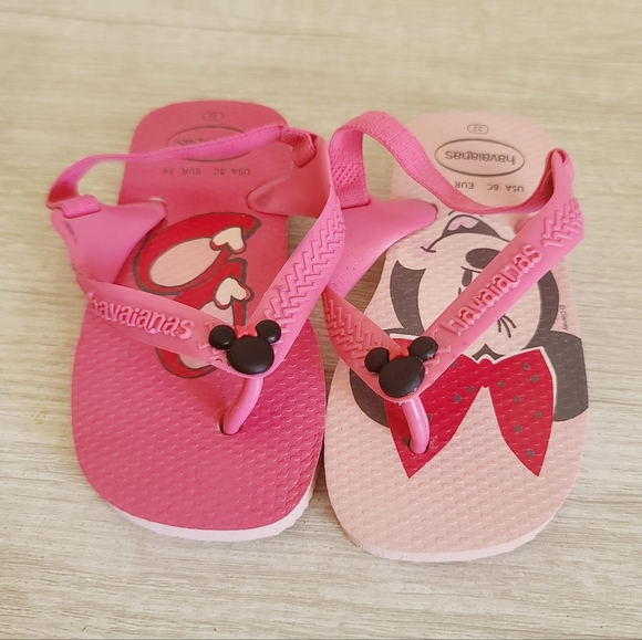 Disney Minnie Havaianas Kids Pink and Cream Flip Flops Size 8 - Picture 1 of 5